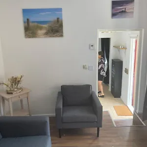  Apartment Bandaithai